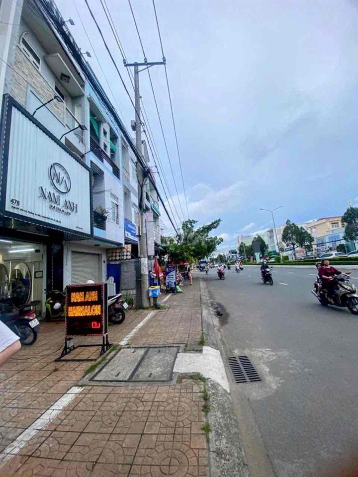 KÈO THƠM NHÀ 2 MT ĐƯỜNG NGUYỄN VĂN CỪ,CHỐT GIÁ RẺ,ĐANG THU NHẬP 24tr/t
