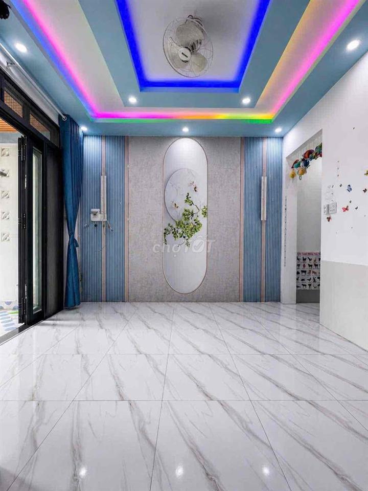 NHÀ LẦU GIÁ RẺ HẺM 90 HÙNG VƯƠNG - P,NINH KIỀU