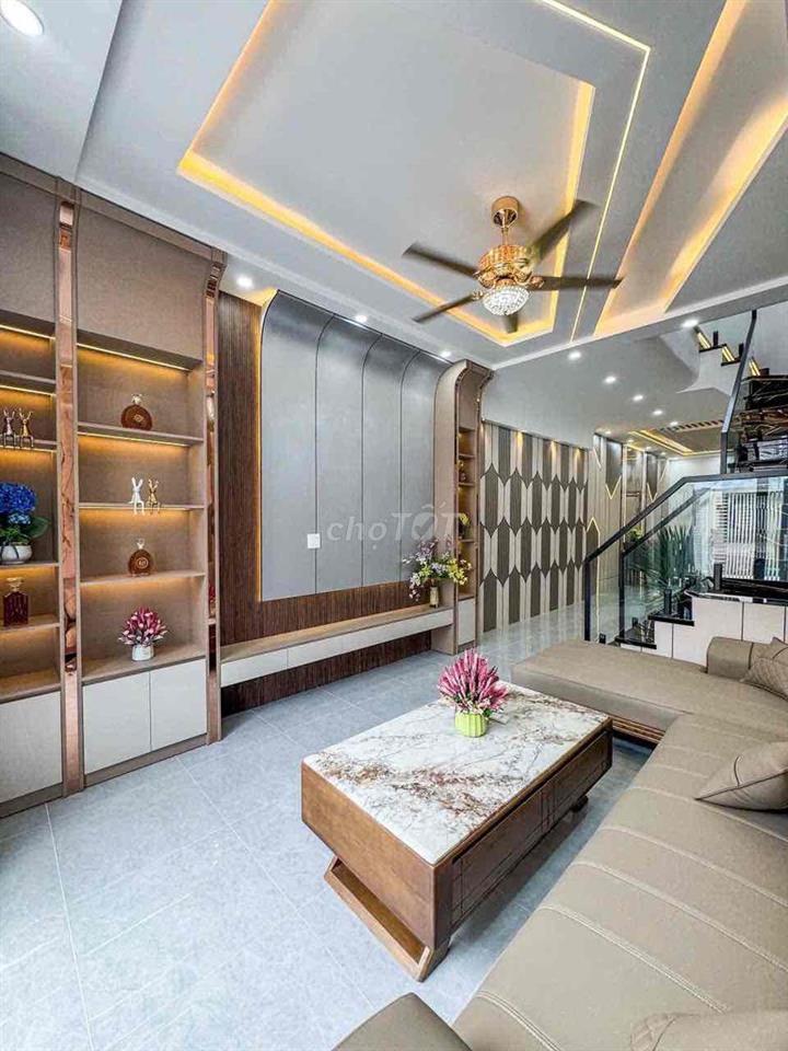 NHÀ TUYỆT ĐẸP HẺM 67 PHAN ĐĂNG LƯU NGAY SIÊU THỊ VINCOM HÙNG VƯƠNG