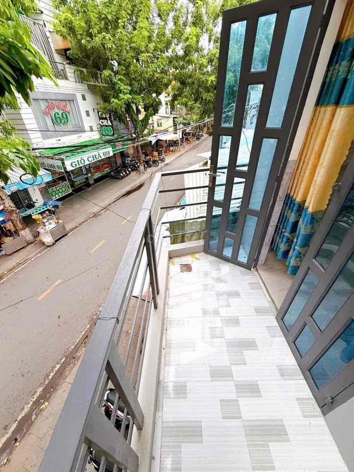 NHÀ 3 TẦNG MẶT TIỀN ĐỀ THÁM - THUẬN TIỆN KINH DOANH,CHO THUÊ