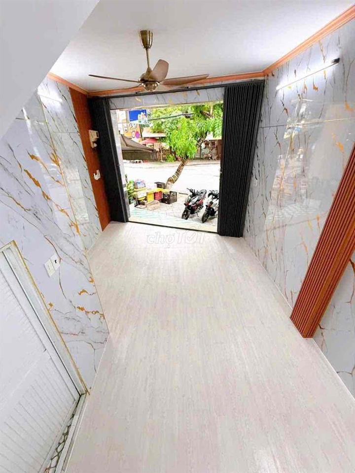 NHÀ 3 TẦNG MẶT TIỀN ĐỀ THÁM - THUẬN TIỆN KINH DOANH,CHO THUÊ