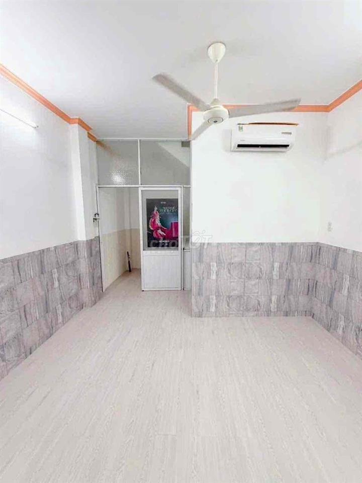 NHÀ 3 TẦNG MẶT TIỀN ĐỀ THÁM - THUẬN TIỆN KINH DOANH,CHO THUÊ