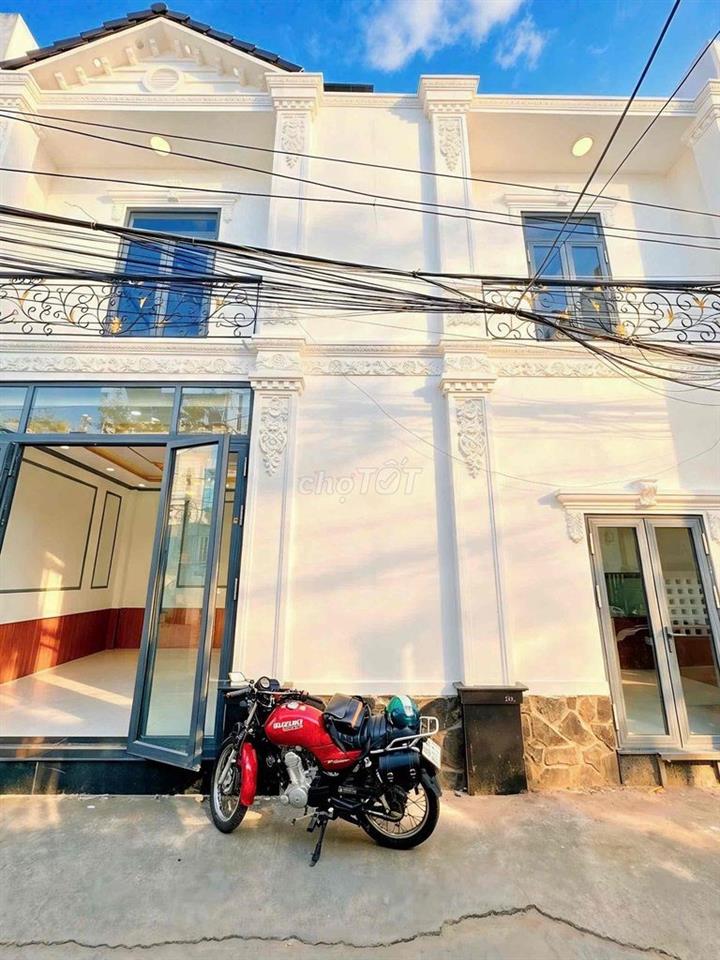 NHÀ ĐẸP GIÁ QUÁ RẺ,TRỤC CHÍNH HẺM OTO,NGAY BỜ KÈ HỒ BÚN XÁNG