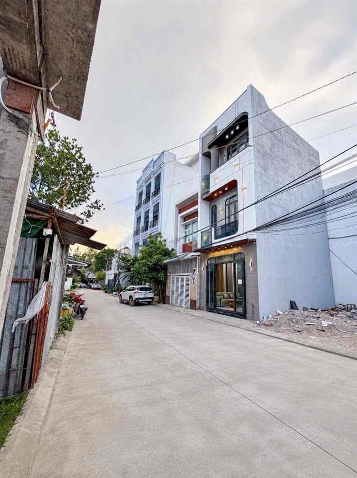 NHÀ MỚI XÂY KDC ĐỐI DIỆN BV ÚNG BƯỚU,VỊ TRÍ THUẬN TIỆN KINH DOANH