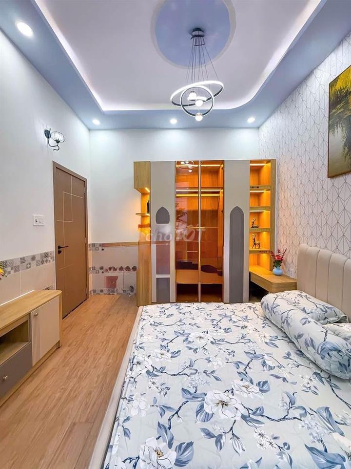 Bán nhà mặt phố Đường Xuân Hồng, Cần Thơ, 45m2, 3PN