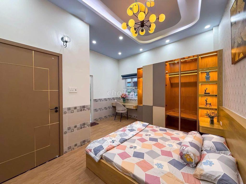 Bán nhà mặt phố Đường Xuân Hồng, Cần Thơ, 45m2, 3PN