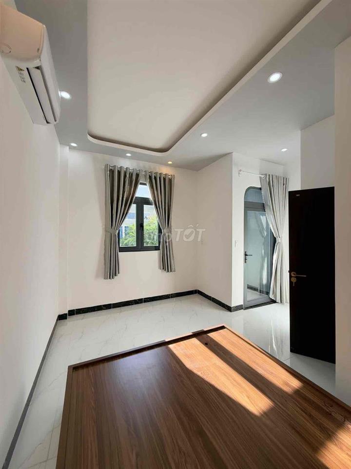 NHÀ LẦU MỚI XÂY NGAY TT HẺM 67 HÙNG VƯƠNG,BÁN GẤP GIÁ TỐT