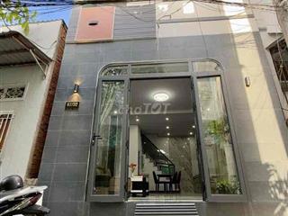 NHÀ LẦU MỚI XÂY NGAY TT HẺM 67 HÙNG VƯƠNG,BÁN GẤP GIÁ TỐT