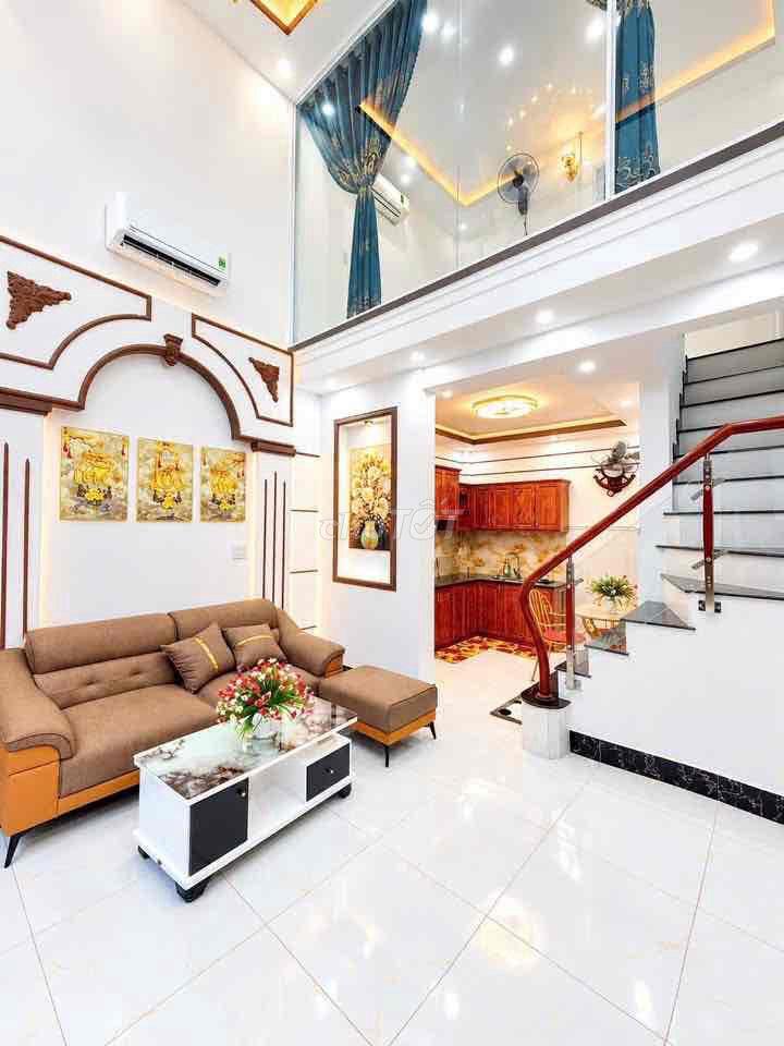 NHÀ VỊ TRÍ ĐẸP TRỆT LỬNG LẦU HẺM 90 HÙNG VƯƠNG,Trung tâm Ninh Kiều