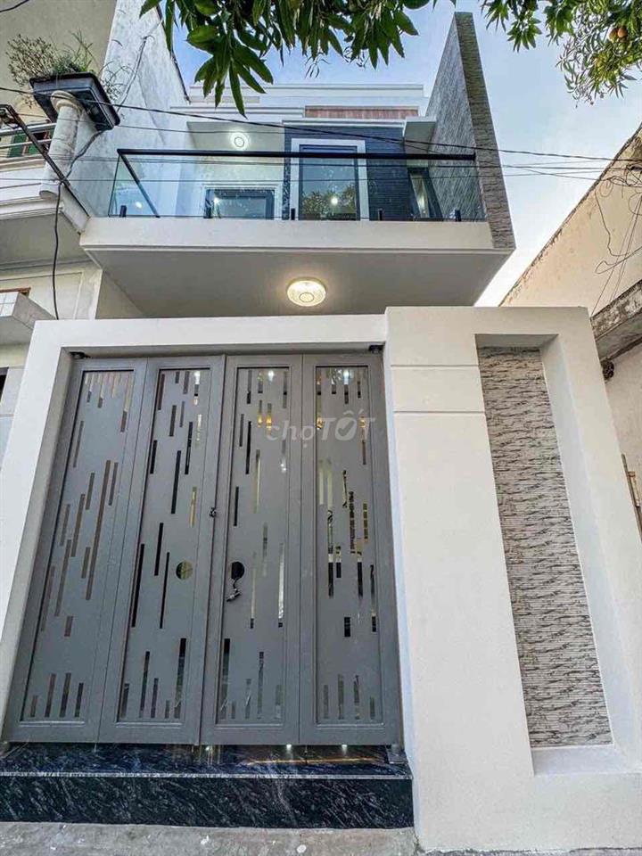 NHÀ LẦU ĐẸP MỚI HOÀN THIỆN HẺM 52 HÙNG VƯƠNG,NGAY TTNK ĐẦY ĐỦ TIỆN ÍCH