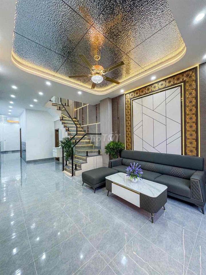 NHÀ LẦU ĐẸP MỚI HOÀN THIỆN HẺM 52 HÙNG VƯƠNG,NGAY TTNK ĐẦY ĐỦ TIỆN ÍCH