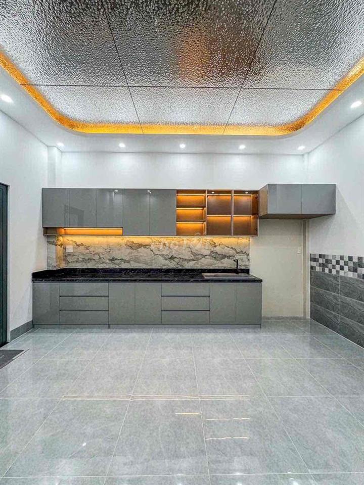 NHÀ LẦU ĐẸP MỚI HOÀN THIỆN HẺM 52 HÙNG VƯƠNG,NGAY TTNK ĐẦY ĐỦ TIỆN ÍCH