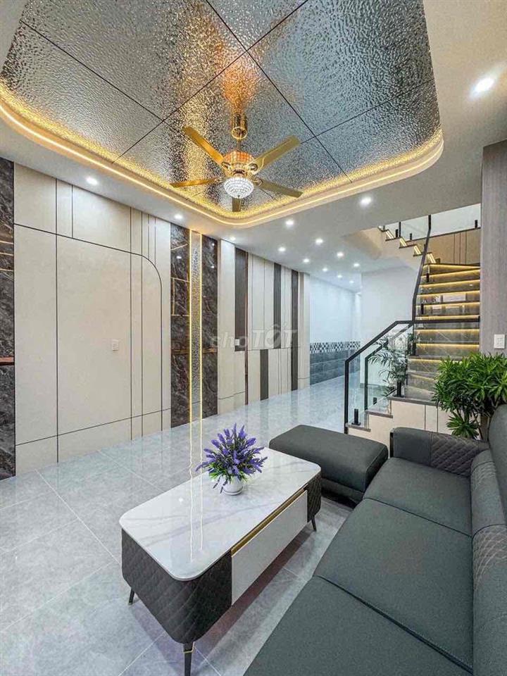 NHÀ LẦU ĐẸP MỚI HOÀN THIỆN HẺM 52 HÙNG VƯƠNG,NGAY TTNK ĐẦY ĐỦ TIỆN ÍCH