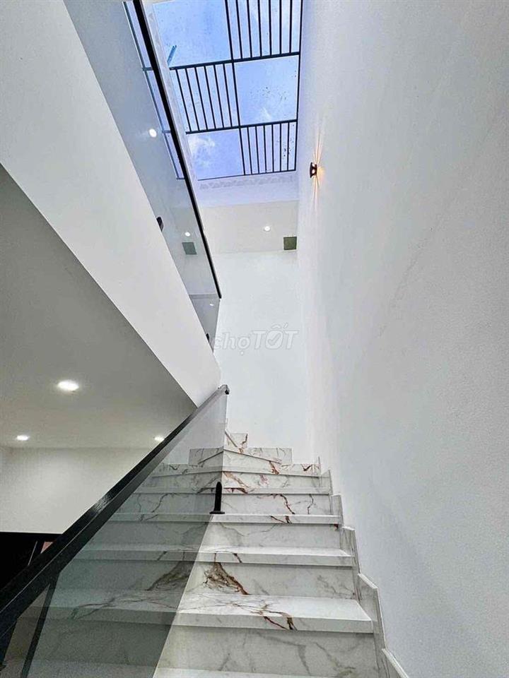 CHỐT NHANH GIÁ TỐT 4 TỶ XXX NHÀ MỚI XÂY FULL NỘI THẤT XỊN,VỊ TRÍ ĐẸP