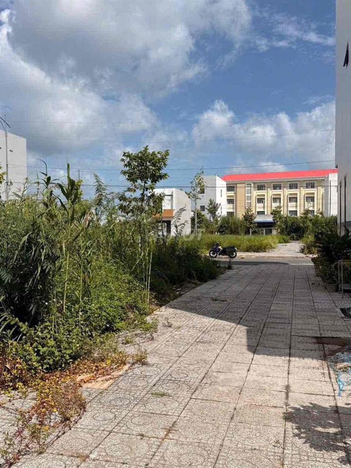 GIÁ RẤT RẺ CẶP NỀN ĐS15 KHU TĐC AN BÌNH,VỊ TRÍ RẤT ĐẸP,HẺM KT HÔNG 4M