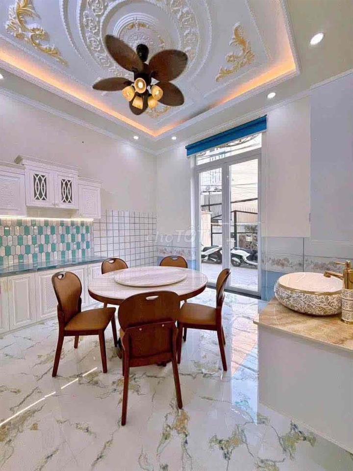 GIÃM 700TR BÁN GẤP NHÀ ĐẸP GẦN ĐHYD CẦN THƠ, SỔ HỒNG HOÀN CHỈNH