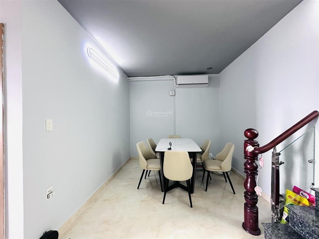 Bán căn hộ sân thượng penthouse 152m² tecco town bình tân