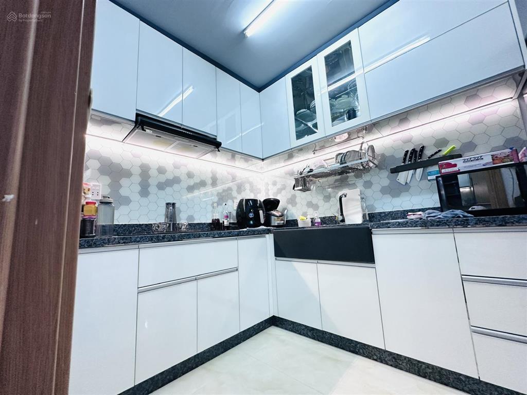 Bán căn hộ sân thượng penthouse 152m² tecco town bình tân