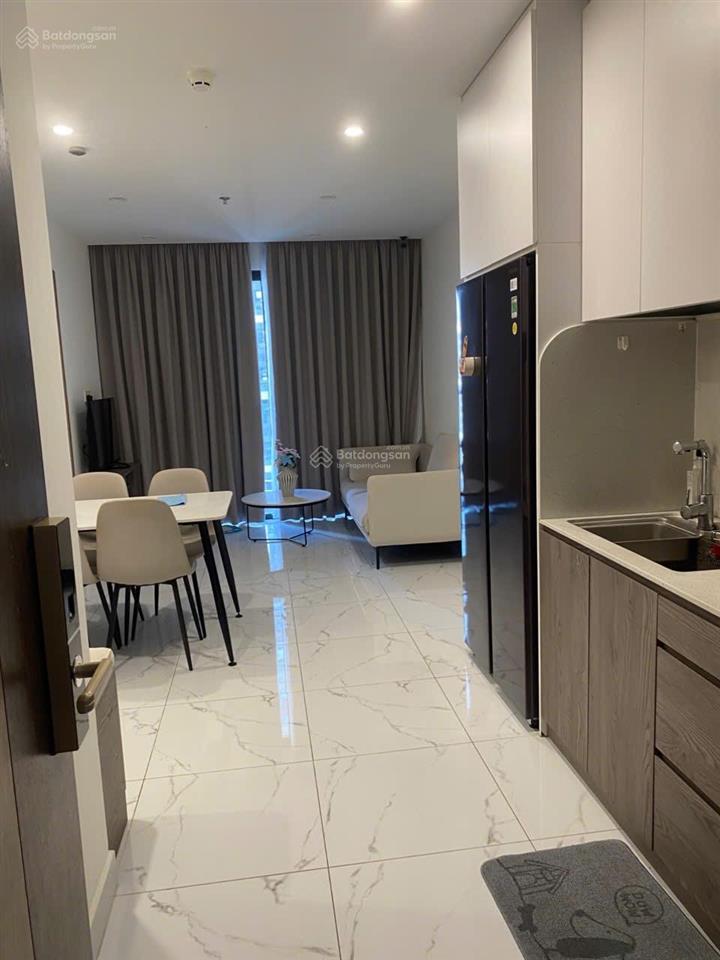 Hàng hiếm căn 2pn full nội thất, tầng cao thoáng mát, chỉ xách vali vào ở tại vinhomes grand park