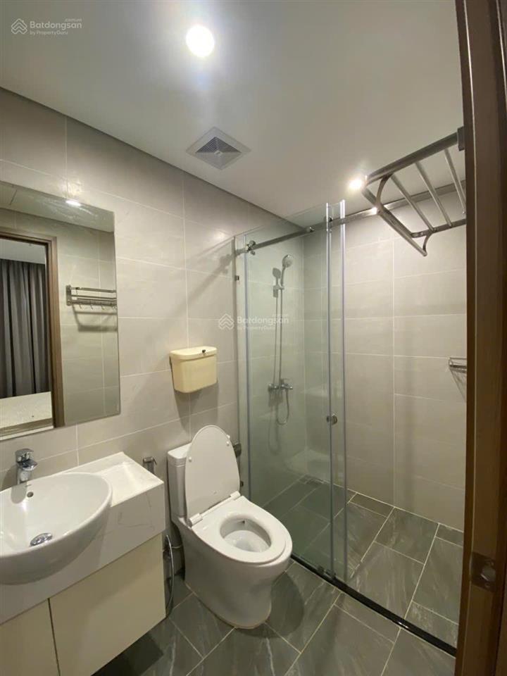 Hàng hiếm căn 2pn full nội thất, tầng cao thoáng mát, chỉ xách vali vào ở tại vinhomes grand park