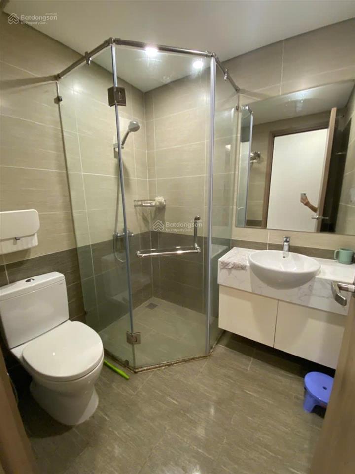 Hàng hiếm căn 2pn full nội thất, tầng cao thoáng mát, chỉ xách vali vào ở tại vinhomes grand park