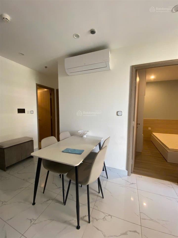 Hàng hiếm căn 2pn full nội thất, tầng cao thoáng mát, chỉ xách vali vào ở tại vinhomes grand park