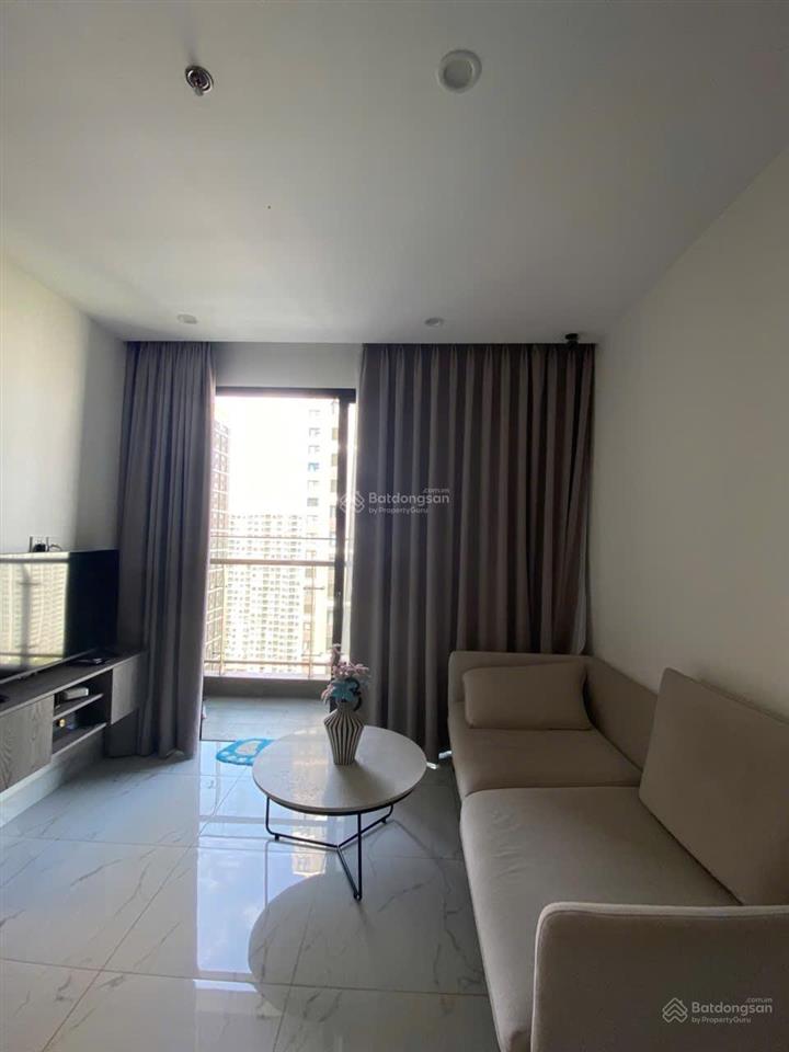 Hàng hiếm căn 2pn full nội thất, tầng cao thoáng mát, chỉ xách vali vào ở tại vinhomes grand park