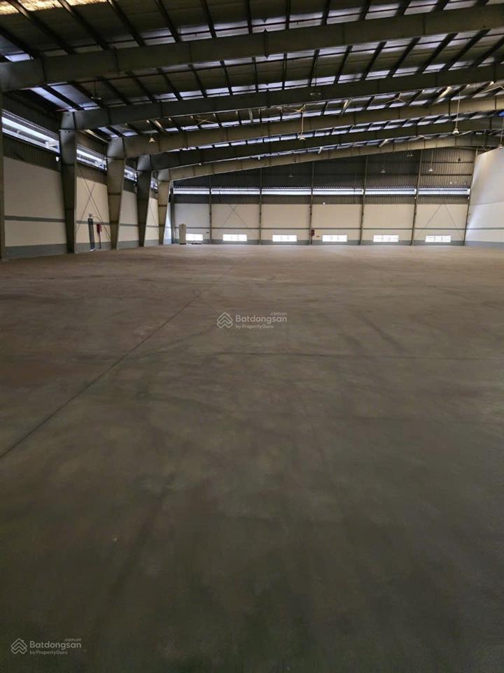 Cho thuê kho xưởng 3.800m2 trong kcn vĩnh lộc đường số 2, p. bhh, q. bình tân