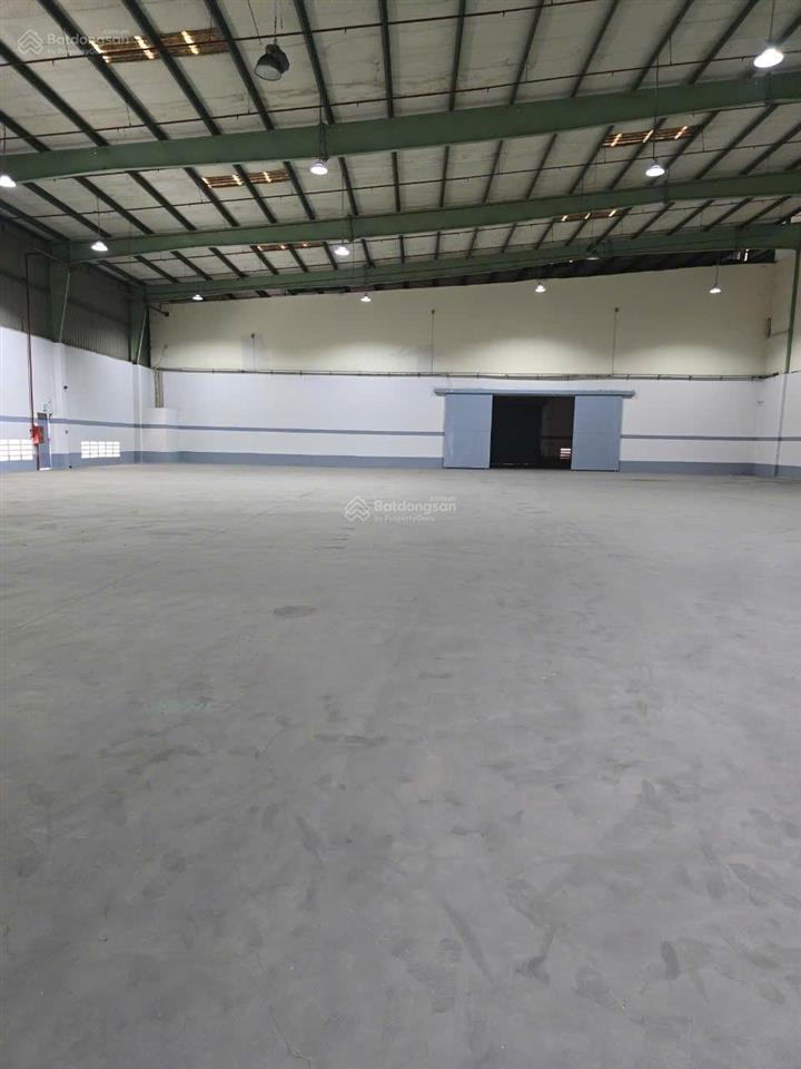 Cho thuê kho xưởng 3.800m2 trong kcn vĩnh lộc đường số 2, p. bhh, q. bình tân