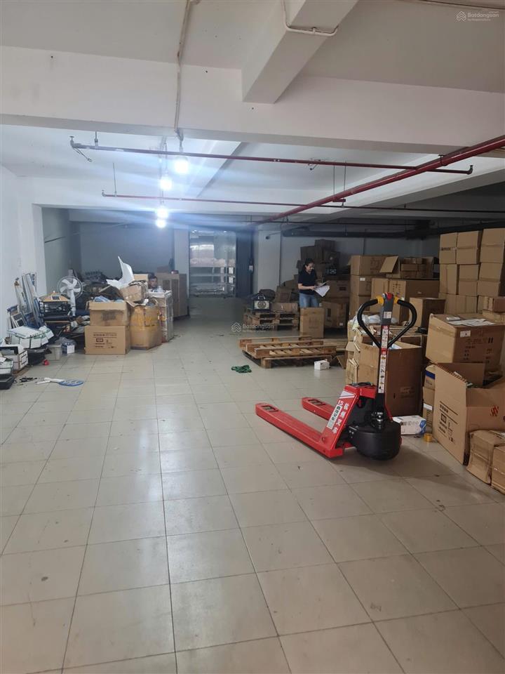 Cho thuê tòa nhà siêu vip 1.509m2 mặt tiền đường phạm văn bạch, p. tân sơn, tp.hcm.