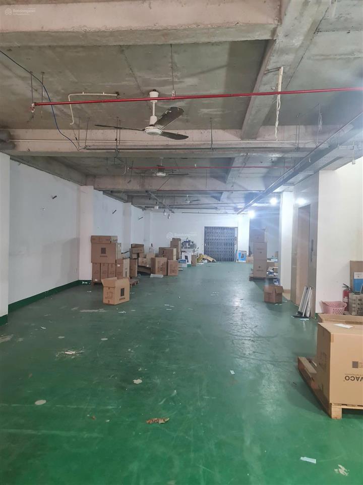 Cho thuê tòa nhà siêu vip 1.509m2 mặt tiền đường phạm văn bạch, p. tân sơn, tp.hcm.