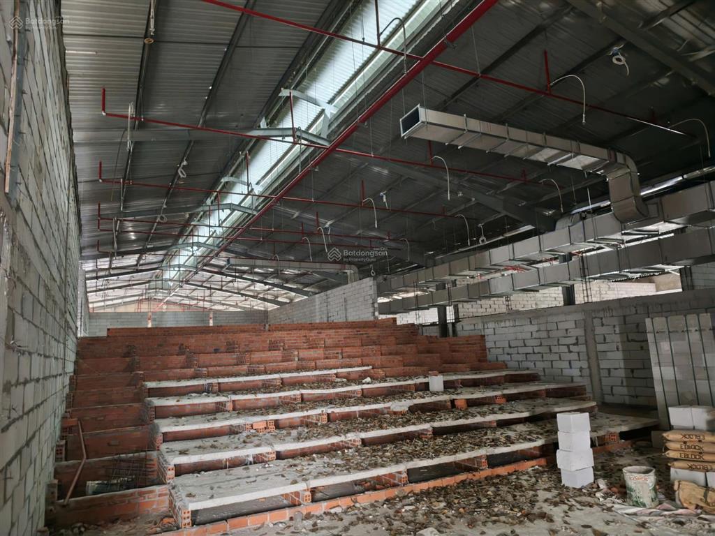 Cho thuê kho siêu vip (đa diện tích 7.800m2) mặt tiền âu cơ, p14, q. tân bình