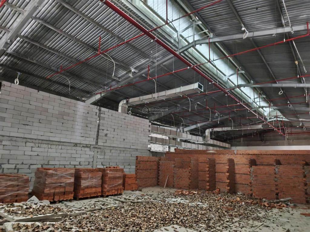 Cho thuê kho siêu vip (đa diện tích 7.800m2) mặt tiền âu cơ, p14, q. tân bình