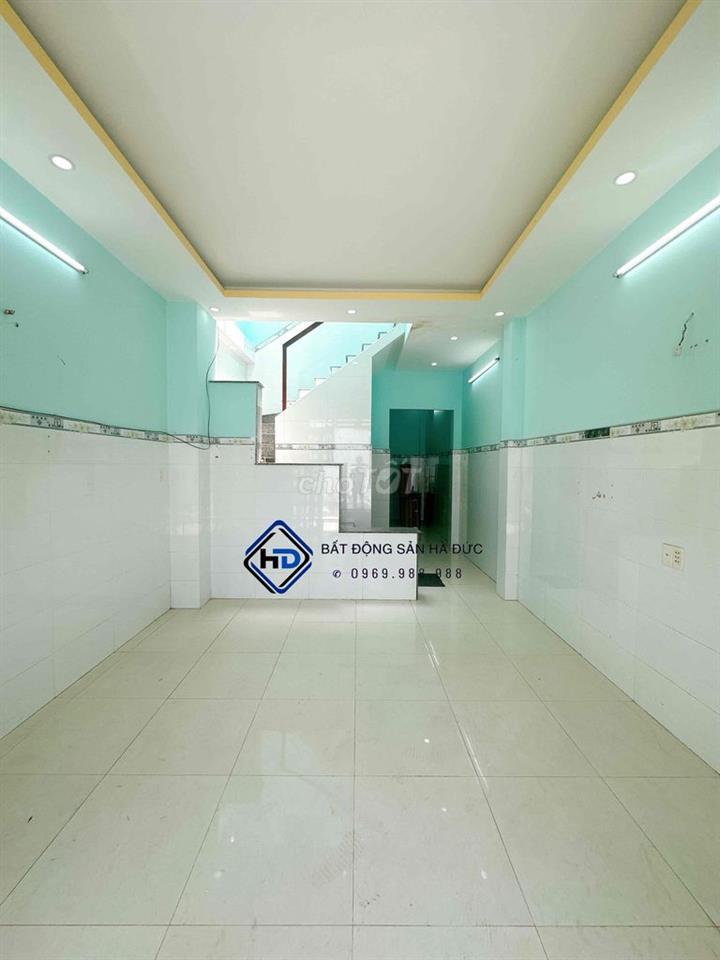 Nhà trệt lầu 4x14 hẻm lớn cách Lê Văn Khương 150m