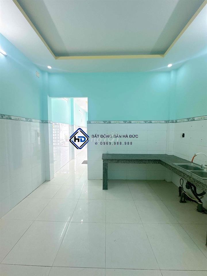 Nhà trệt lầu 4x14 hẻm lớn cách Lê Văn Khương 150m