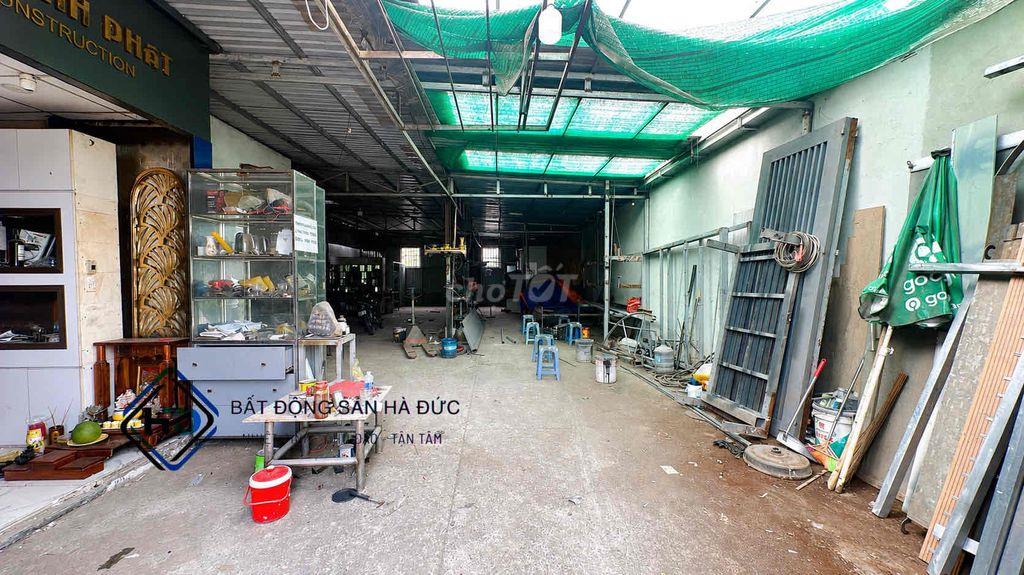 Xưởng 200m mặt tiền đường 20m sẵn điện 3 PHA