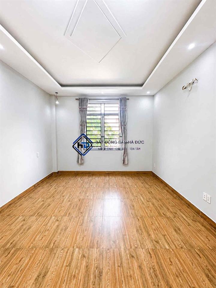 Nhà 3 lầu 4x25 mặt tiền nhánh gần bia Tiger có MÁY LẠNH