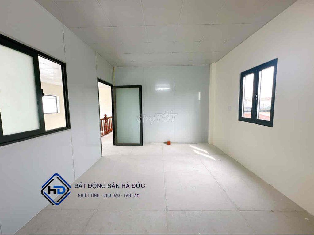 Nhà đúc lửng 10x15 mới đẹp hẻm xe hơi thông giáp Quận 12