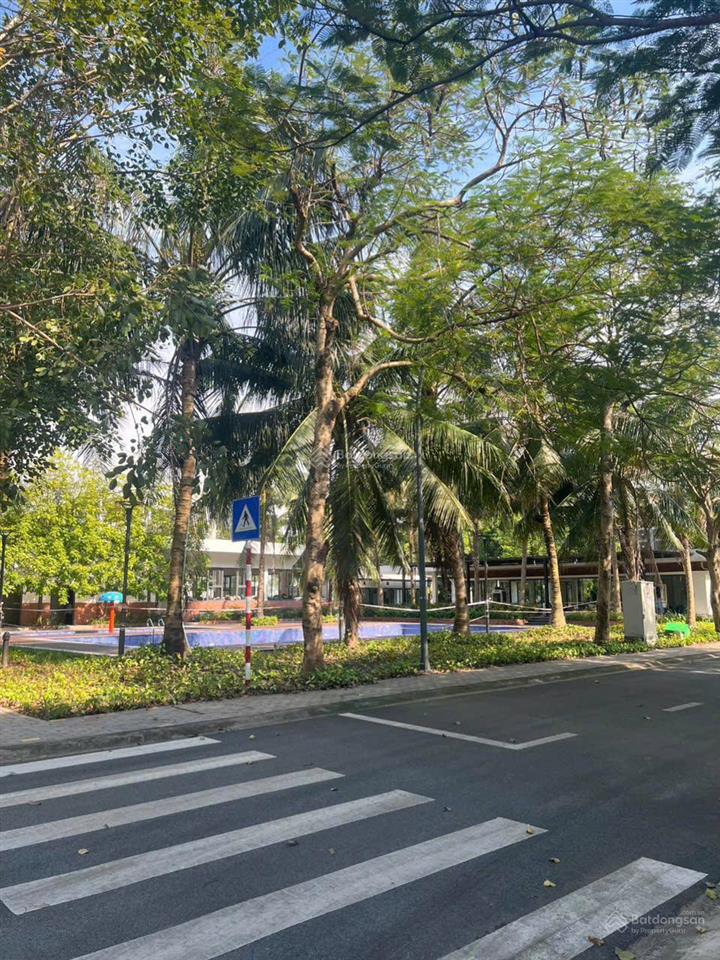 Bán biệt thự song lập mimosa ecopark, diện tích 189m2, giá 33 tỷ bao phí.