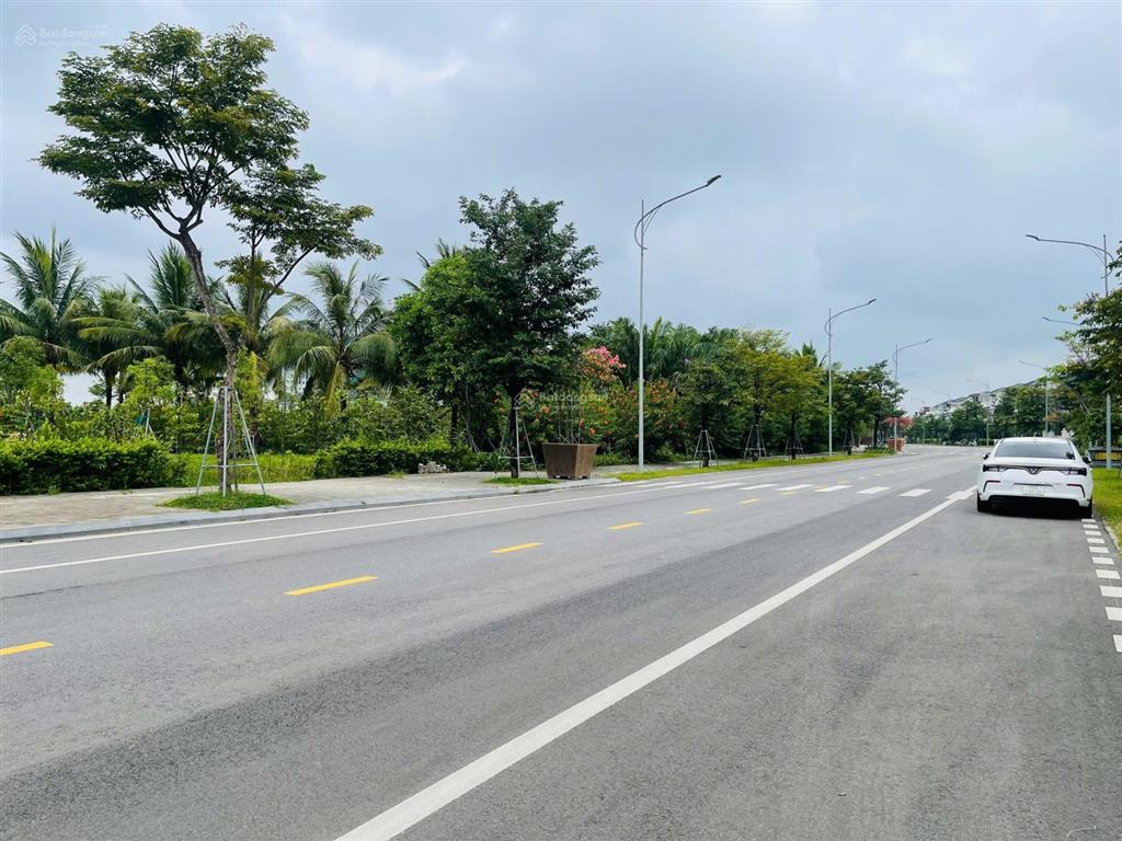 Cần chuyển nhượng gấp biệt thự song lập eco garden giá chỉ 6,3 tỷ giá tốt trong khu vực