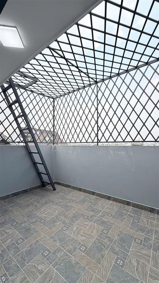 Bán nhà hẻm 8m nhựa 918/ hương lộ 2, 4,2x13,4m, đúc 4 tầm