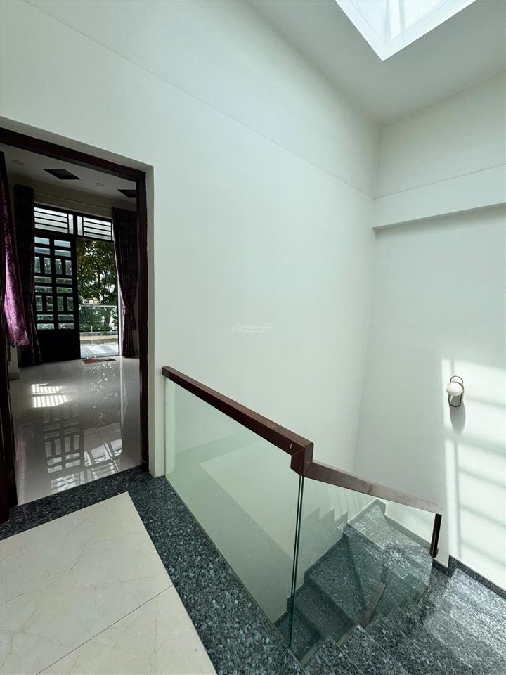 Bán nhà góc 2 mặt tiền kinh doanh đường vườn lài, phường phú thọ hòa 4.25x16 3 lầu