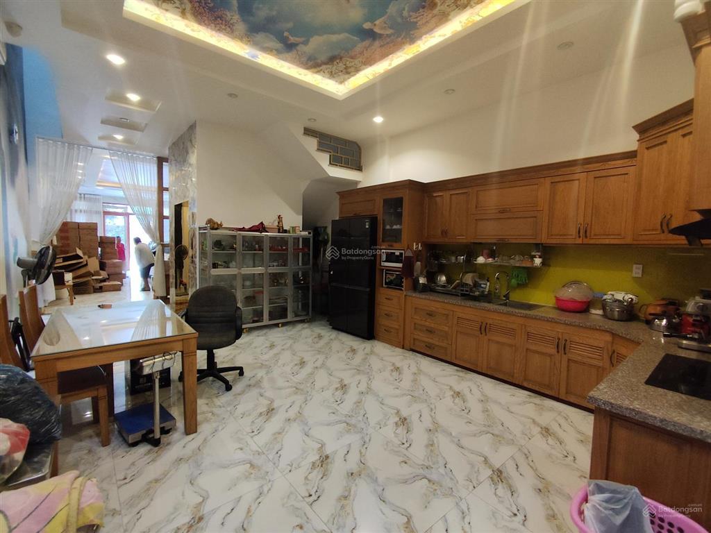 Bán nhà mặt tiền đường số 1 khu ao sen tên lửa , cạnh siêu thị aeon bình tân  có thang máy