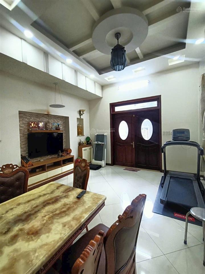Bán biệt thự khu tên lửa 10x20 xây 4 tầng, gần công viên