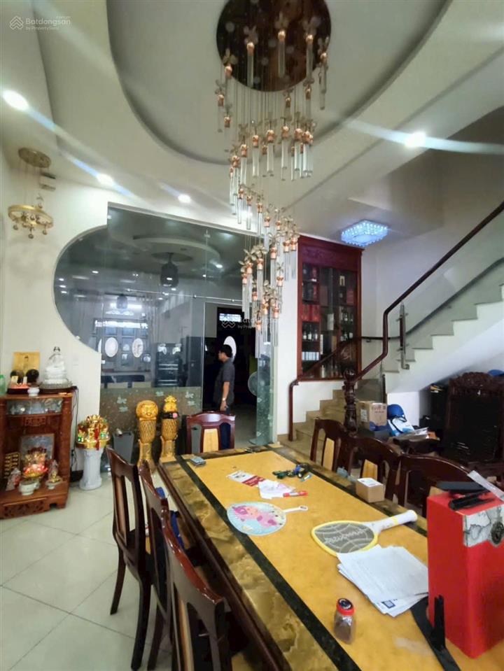 Bán biệt thự khu tên lửa 10x20 xây 4 tầng, gần công viên