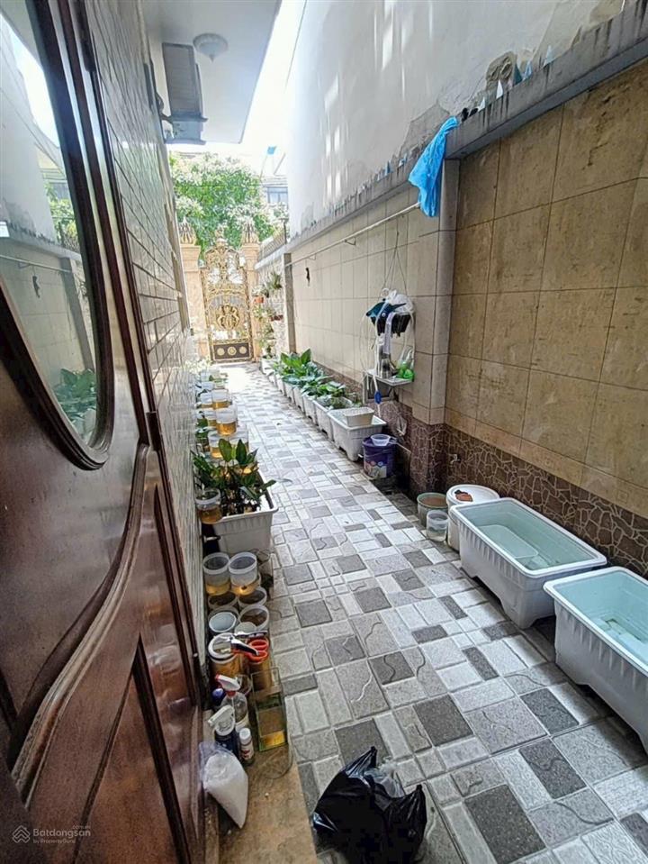 Bán biệt thự khu tên lửa 10x20 xây 4 tầng, gần công viên
