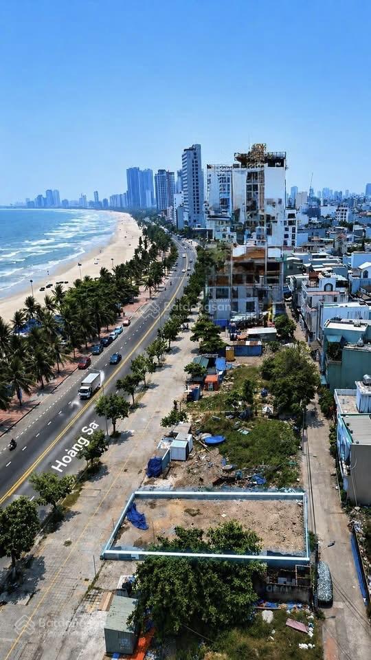Cần bán cả 2 lô liền kề đường hoàng sa đối diện bãi tắm mân thái (205m2 giá 85 tỷ)