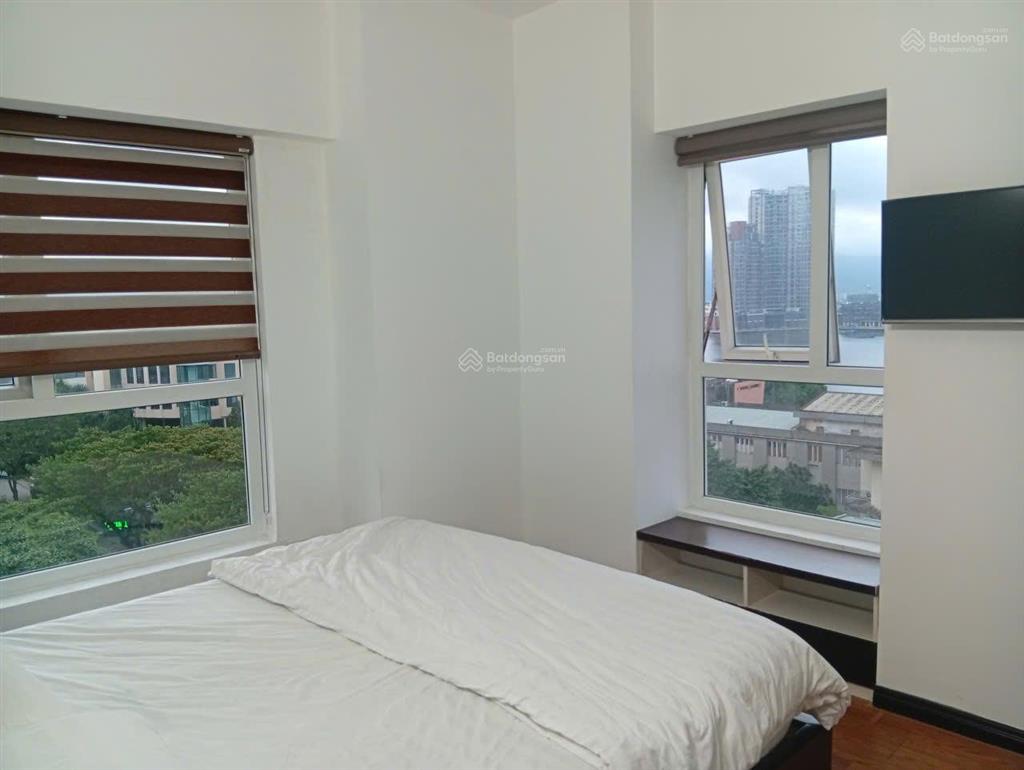 Chủ cần tiền bán gấp căn 2pn to 78m2 view sông hàn, full nội thất cao cấp, giá quá tốt chỉ 4,x tỷ