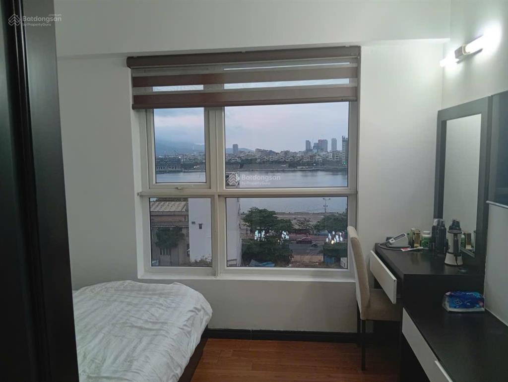 Chủ cần tiền bán gấp căn 2pn to 78m2 view sông hàn, full nội thất cao cấp, giá quá tốt chỉ 4,x tỷ