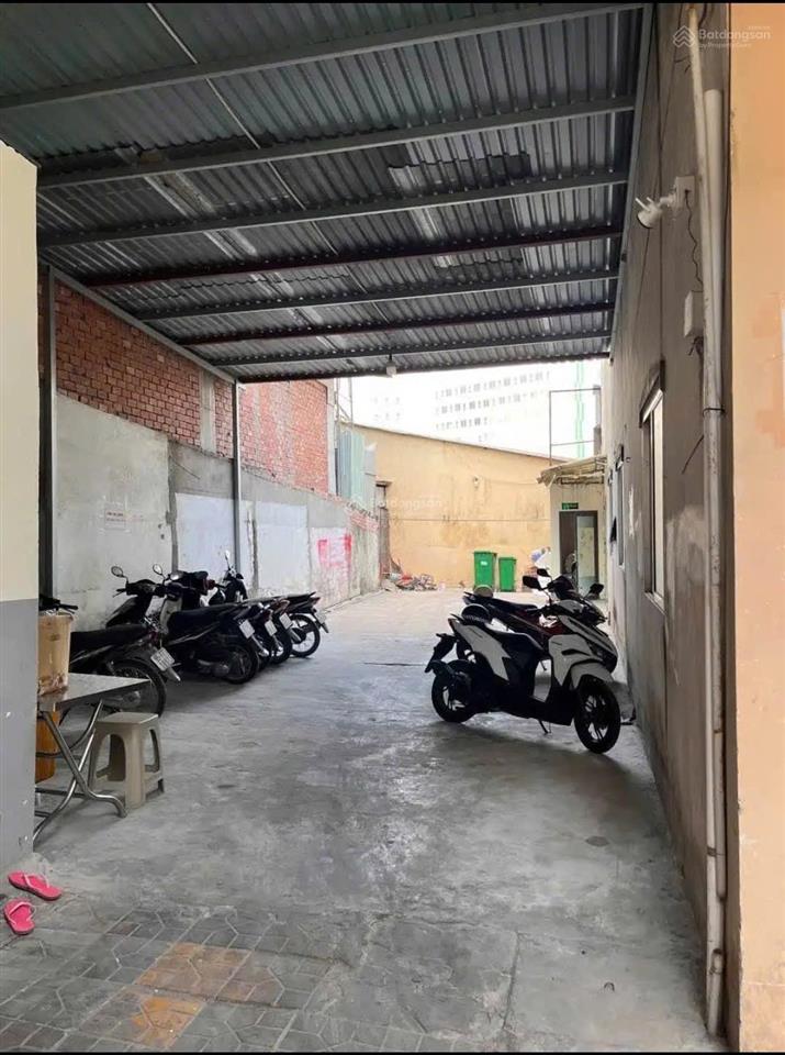 Cho thuê mặt bằng chiều ngang đẹp 10m  mặt tiền đường trần ngọc quế cần thơ